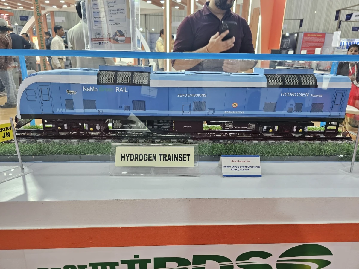 INDIA S FIRST HYDROGEN TRAIN  LAUNCHING ON JULY 17 TH 2026 